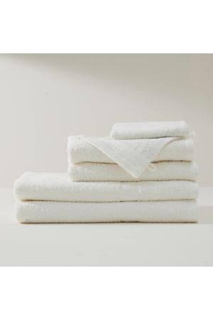 handdoek basic off white (140x70 cm)