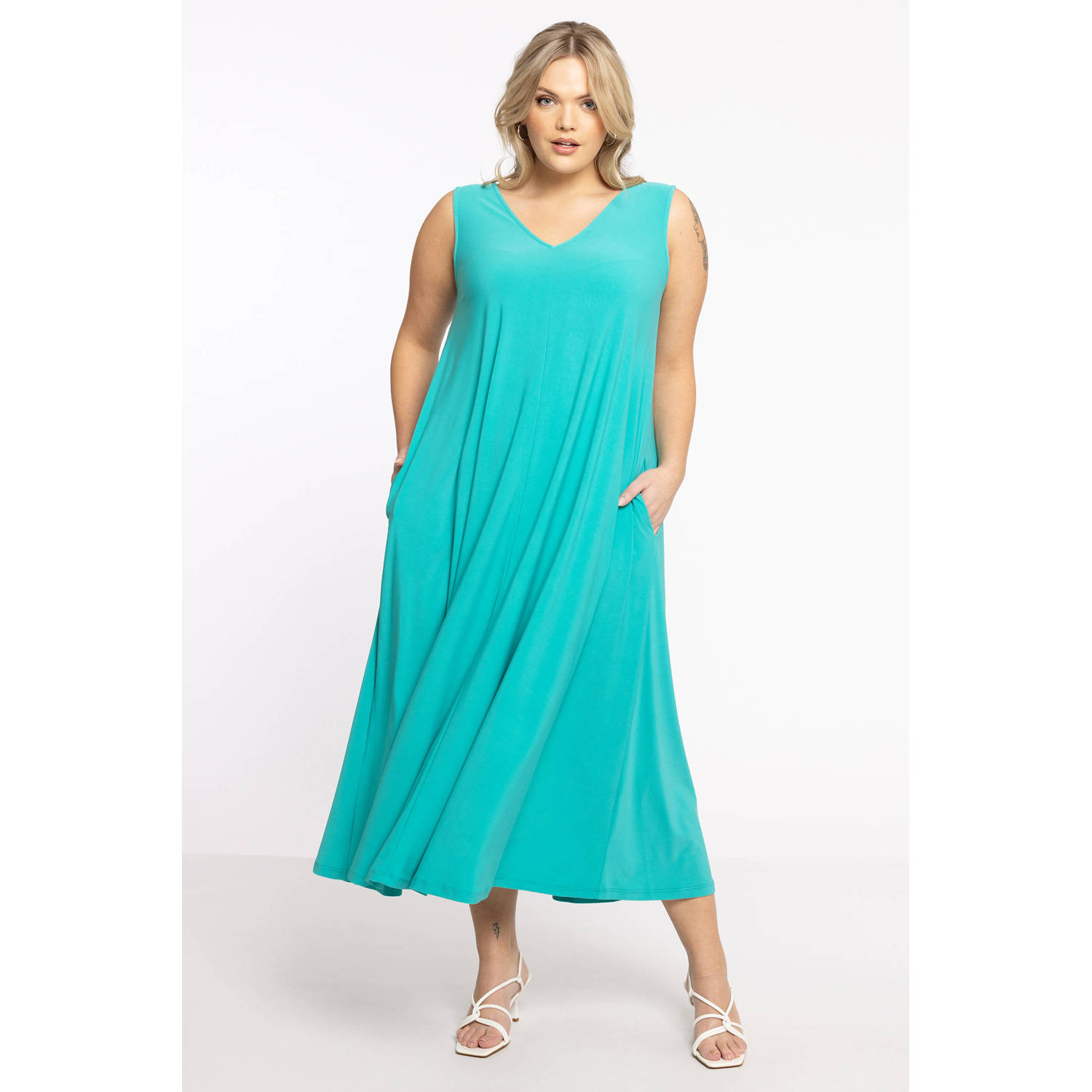 YOEK maxi jurk DOLCE van travelstof turquoise