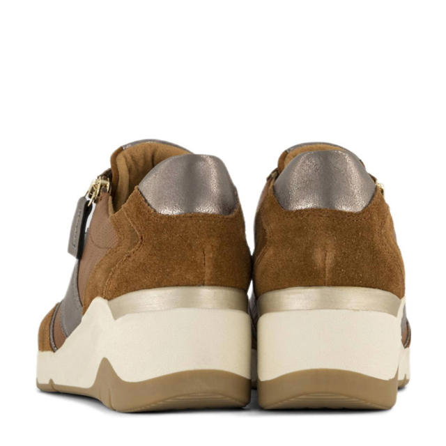 Hotel Kalinga Kalinga Ashok Gympen Dames Van Haren Medicus Suède