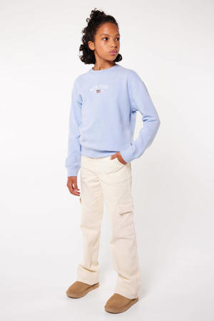 sweater Scottie JR met tekst babyblauw