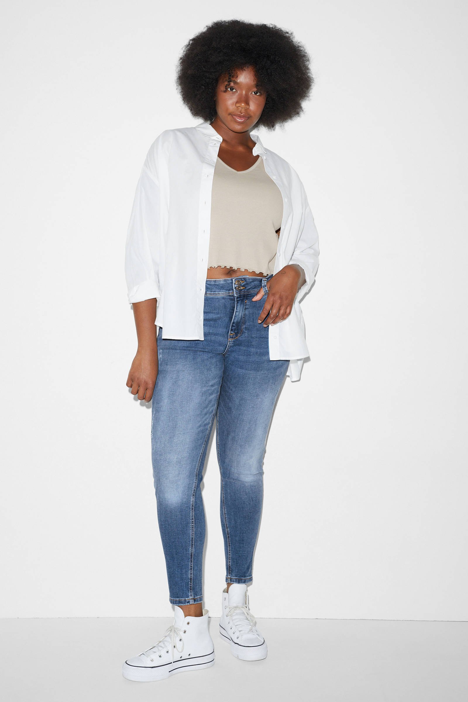 C&a push 2024 up jeans