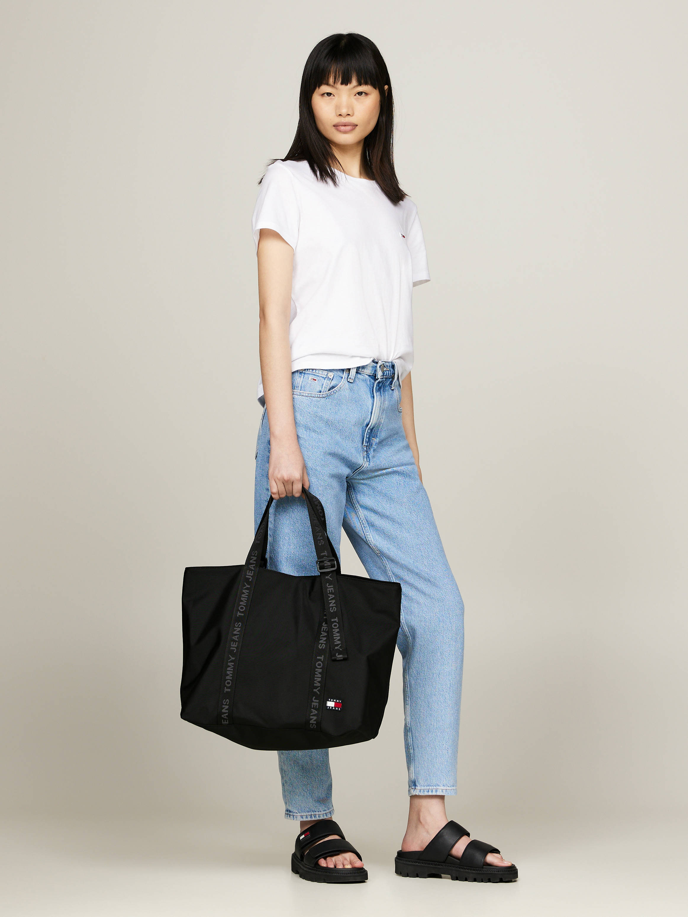 Tommy Jeans Shopper TJW Essential Daily Tote Zwart | Wehkamp