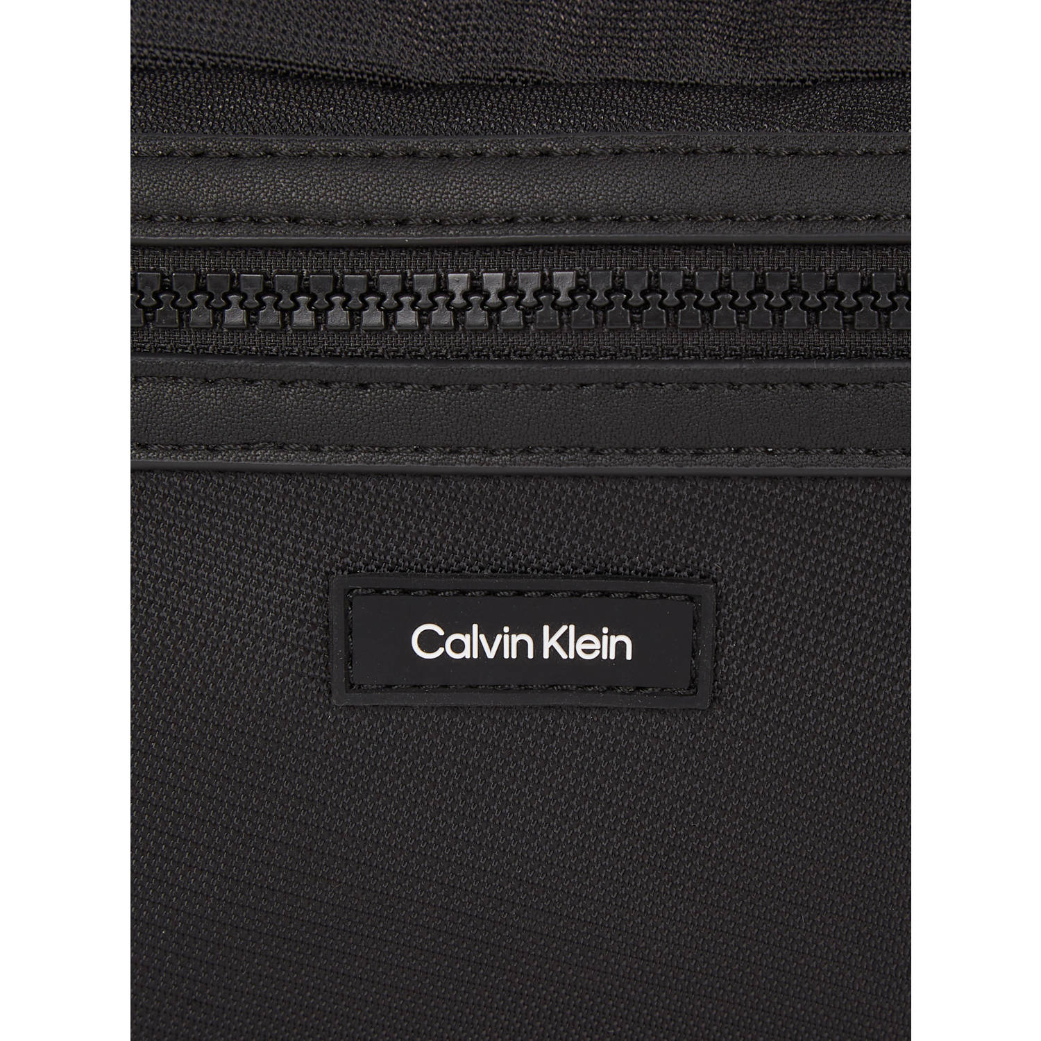 Calvin Klein schoudertas CK Essential zwart