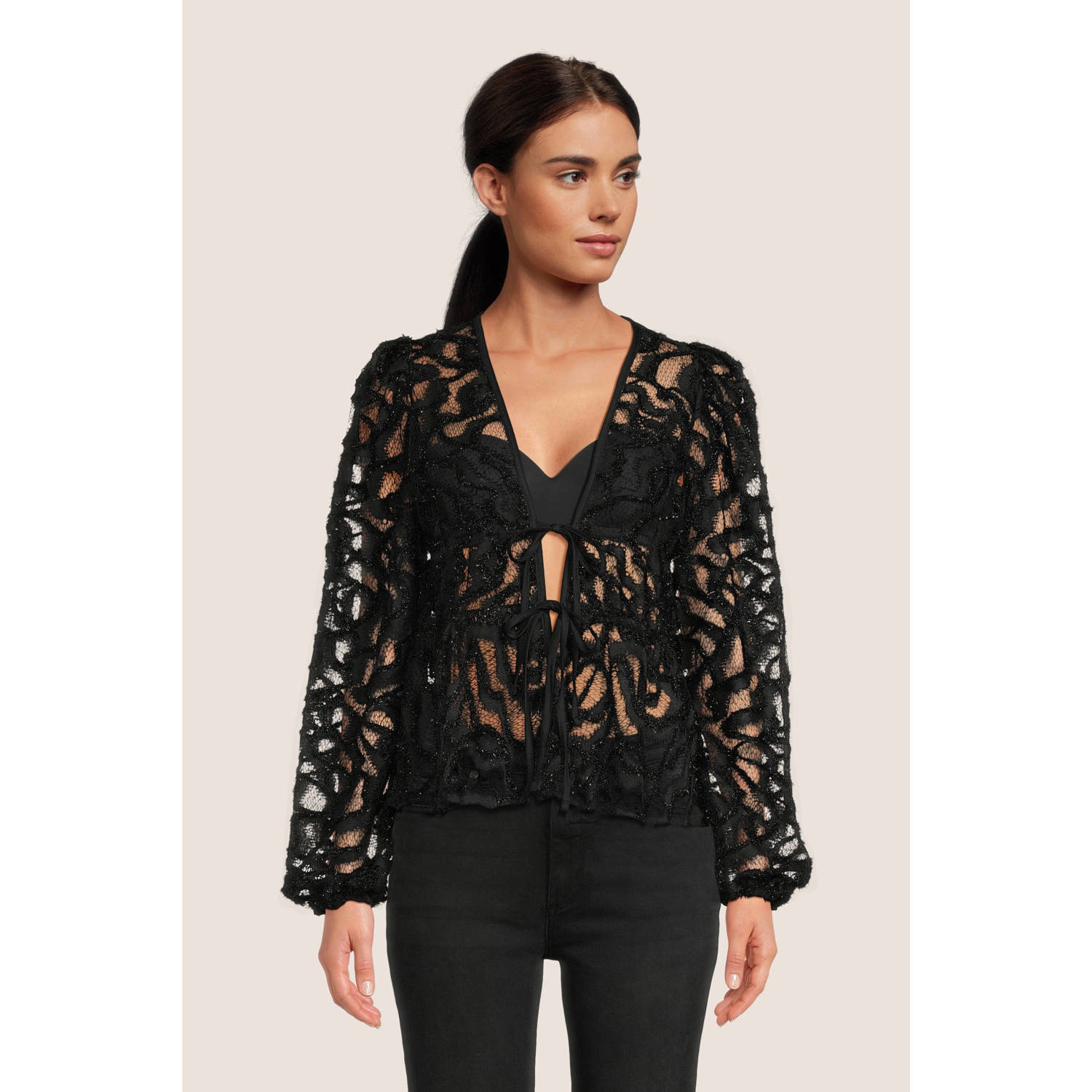 Sofie Schnoor Zwarte blouse met pofmouwen en V-hals Black Dames