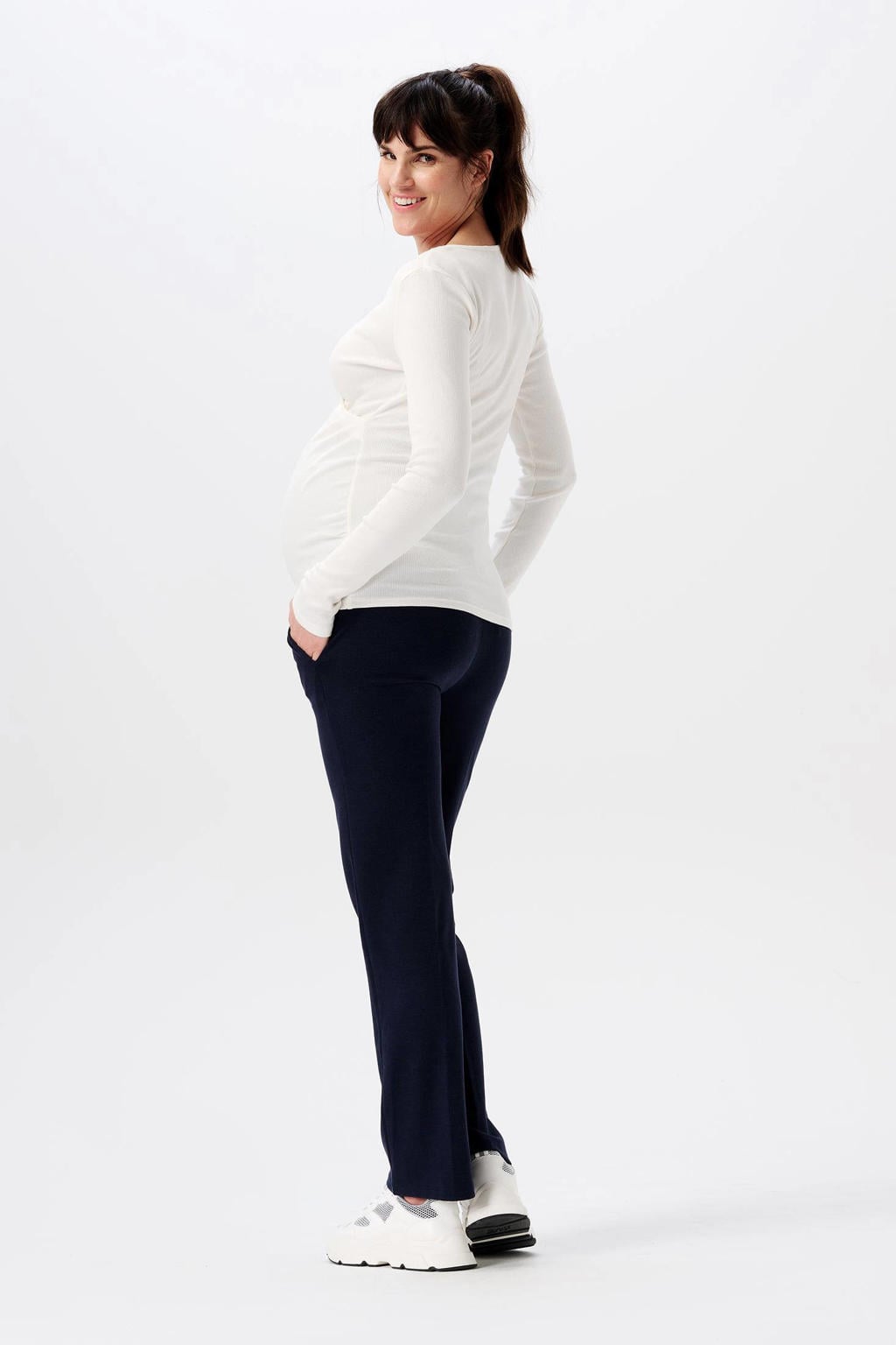 Noppies maternity ribgebreide zwangerschaps- en voedingslongsleeve Sara wit