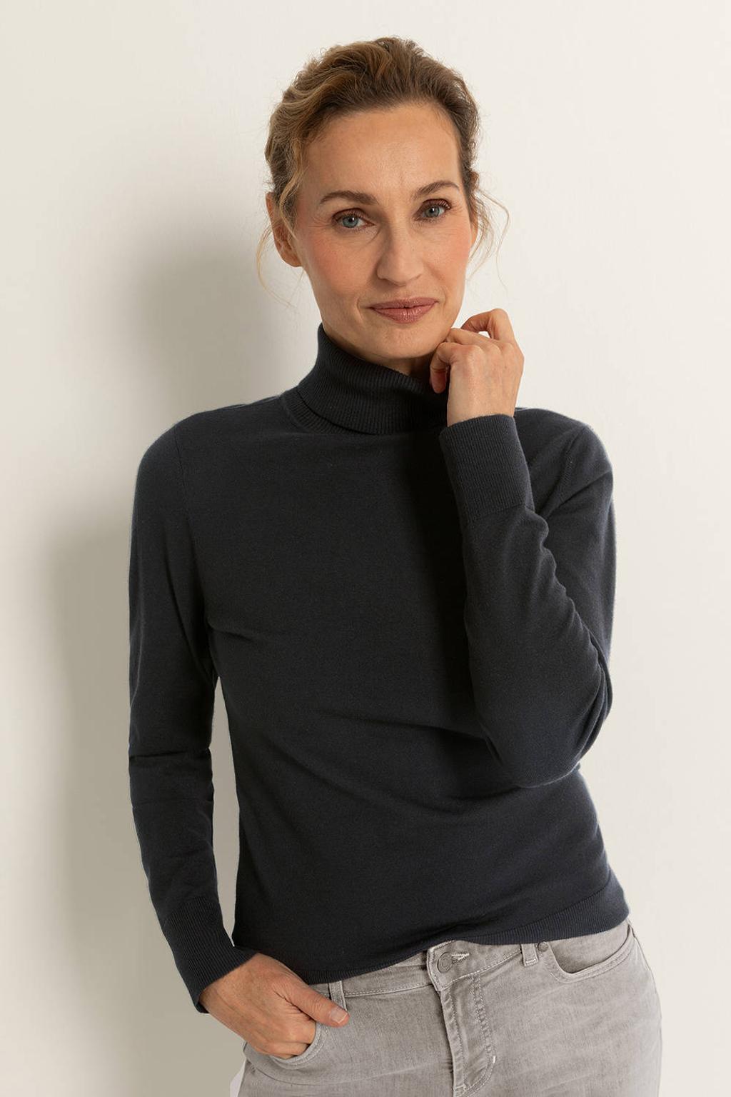 Zwarte dames Claudia Sträter fijngebreide coltrui van viscose met effen en lange mouwen