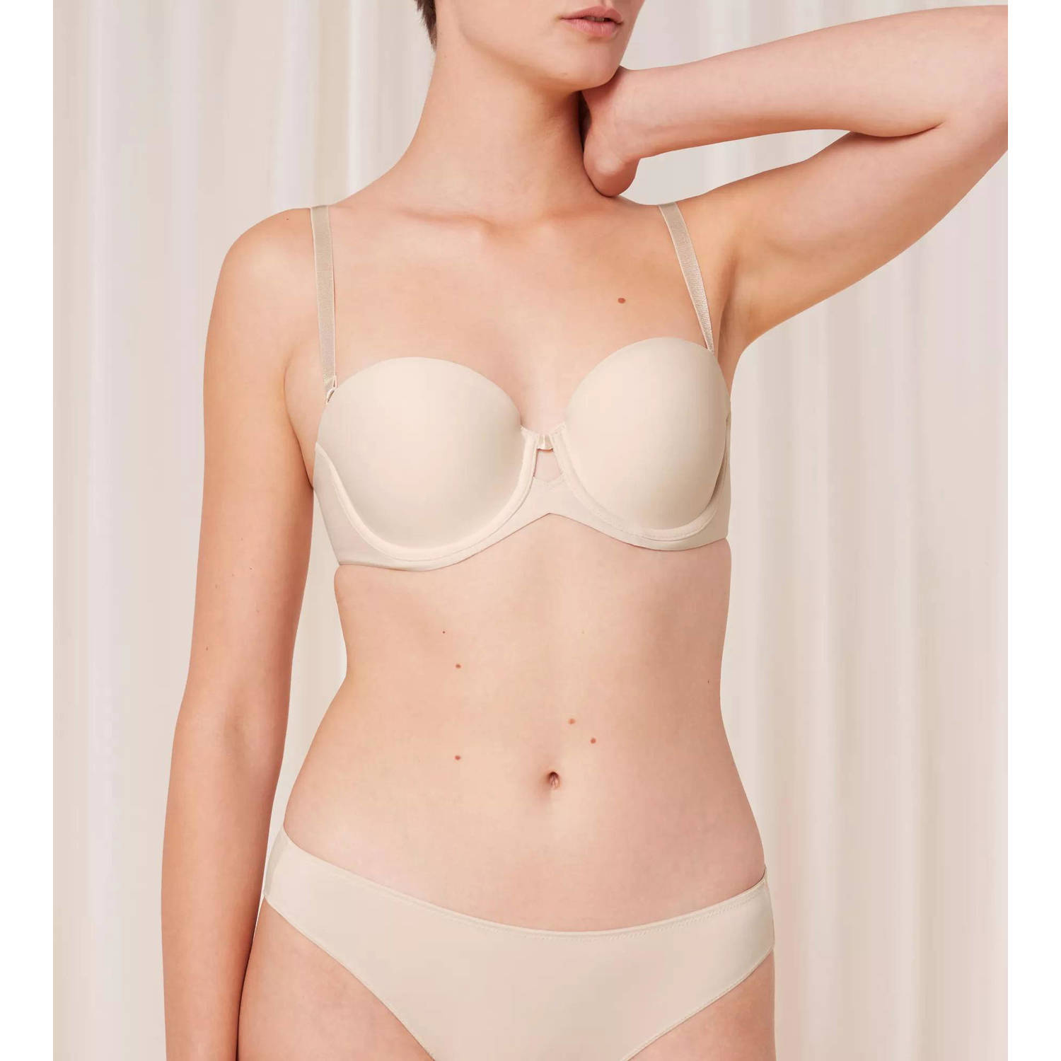Triumph voorgevormde strapless beugelbh lichtbeige