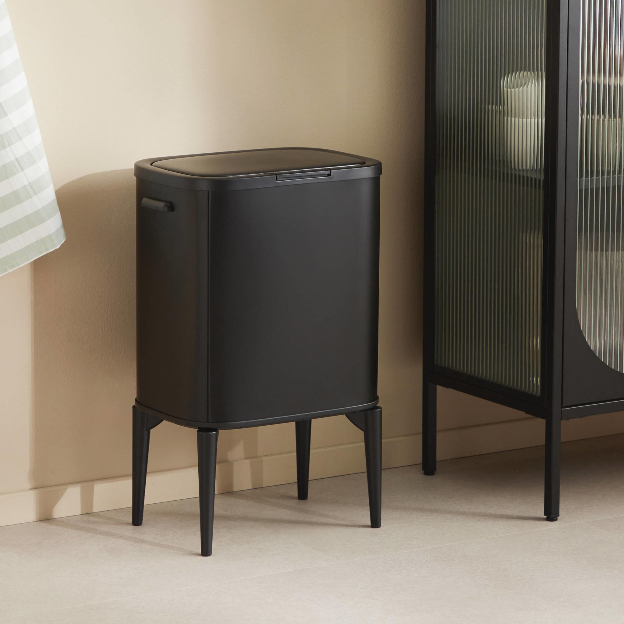 QLT Push Prullenbak Aanbieding QLT Push Prullenbak Aanbieding