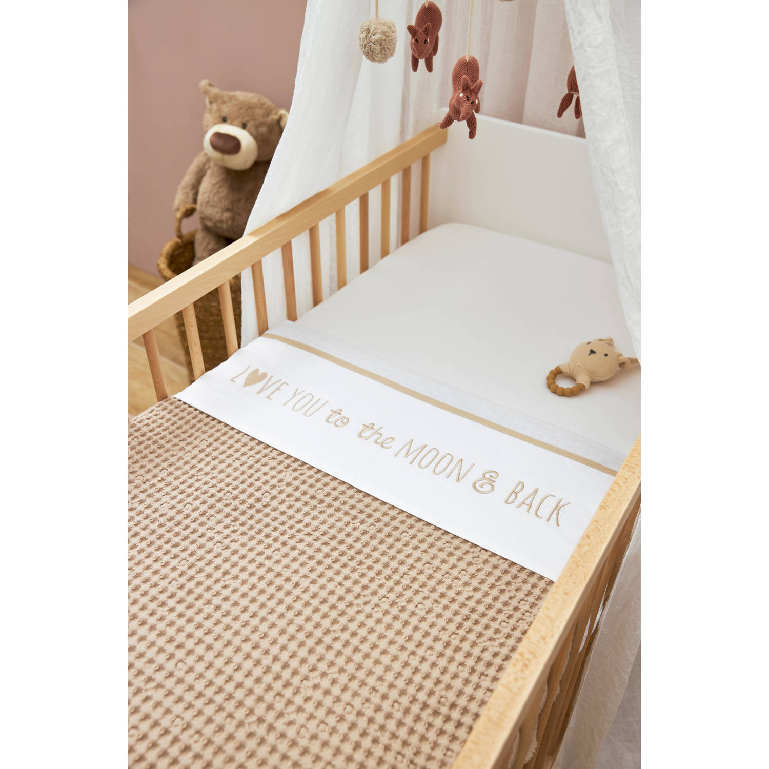 Meyco baby wieglaken 'Love you to the moon & back' sand