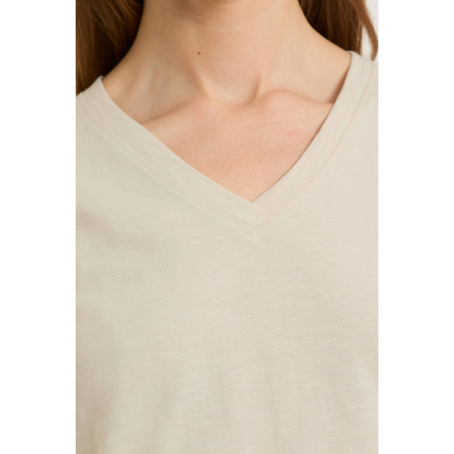 anytime T-shirt met V-hals beige