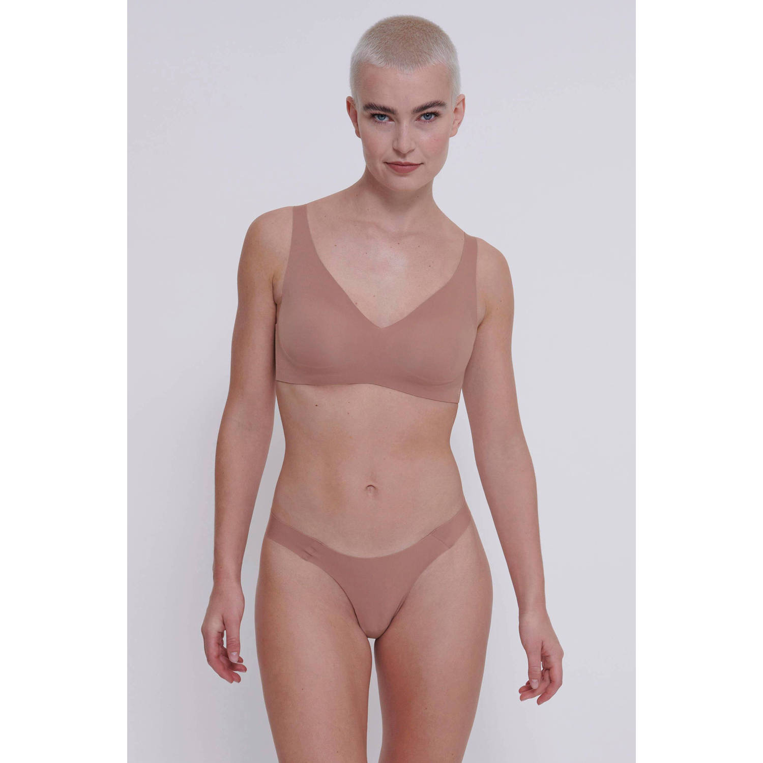 Sloggi Bralette met haakjessluiting model 'ZERO FEEL 2.0'