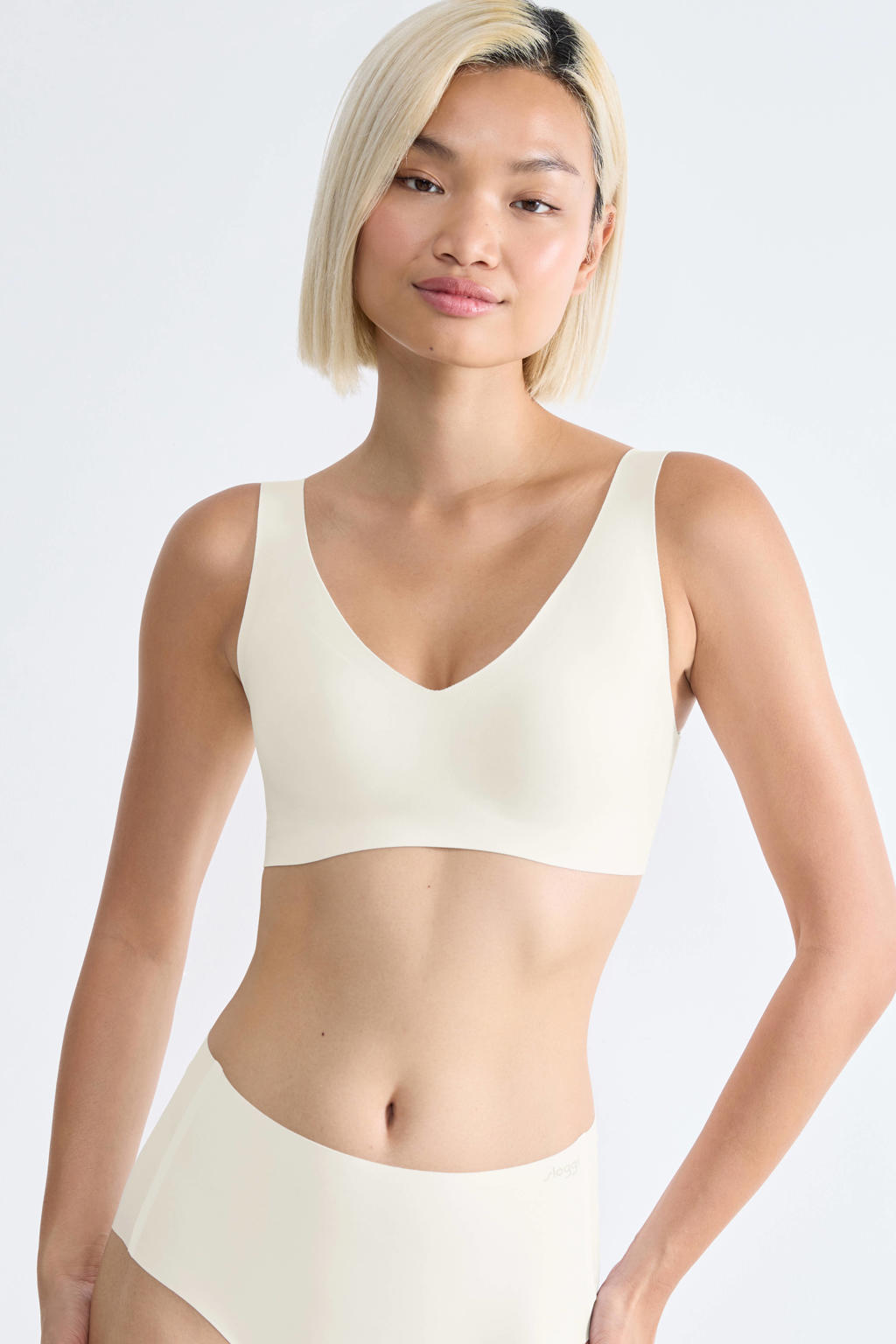 sloggi ZERO Feel seamless voorgevormde bh top ivoor
