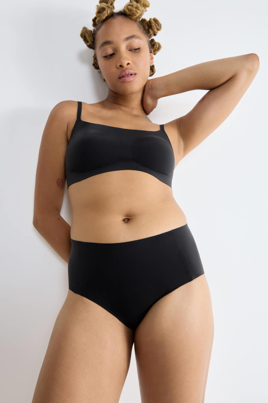 sloggi ZERO Feel seamless high waist slip zwart