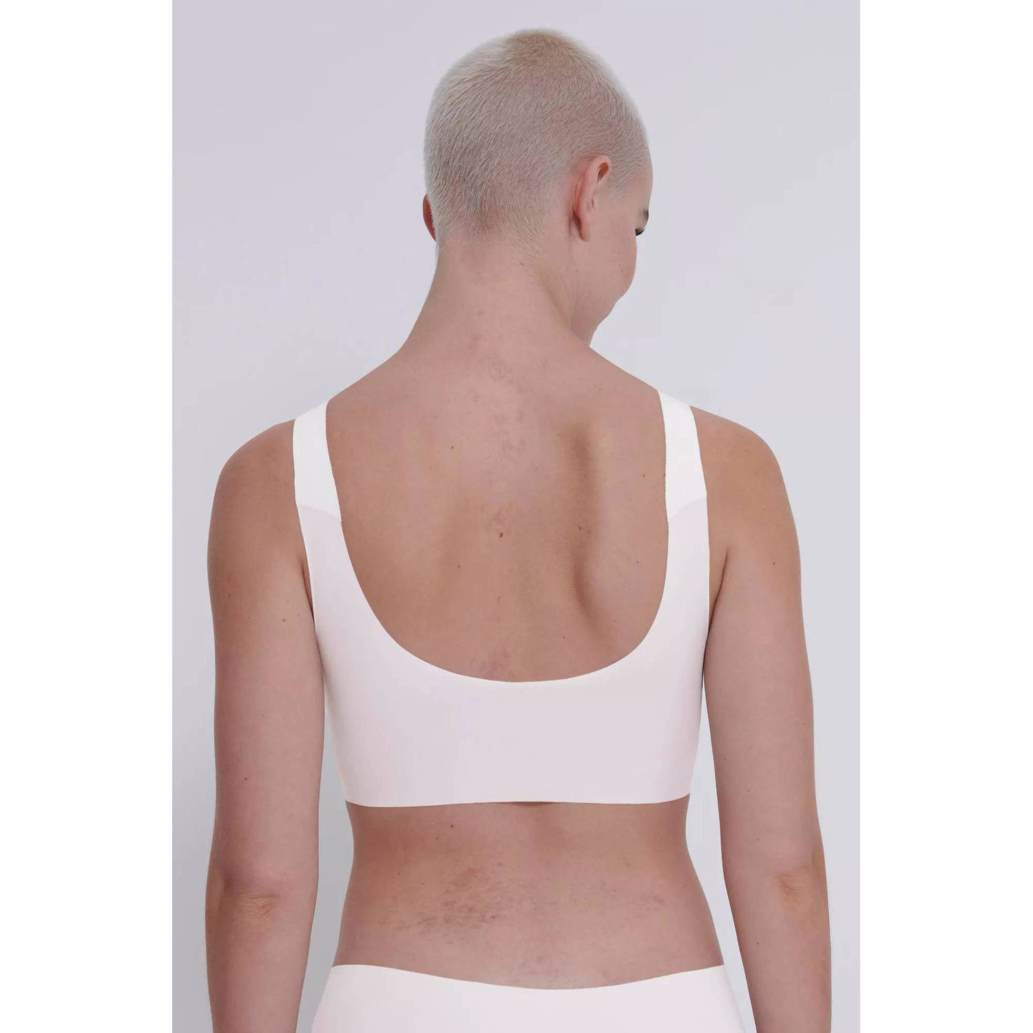 Sloggi ZERO Feel 2.0 seamless voorgevormde bh top ivoor