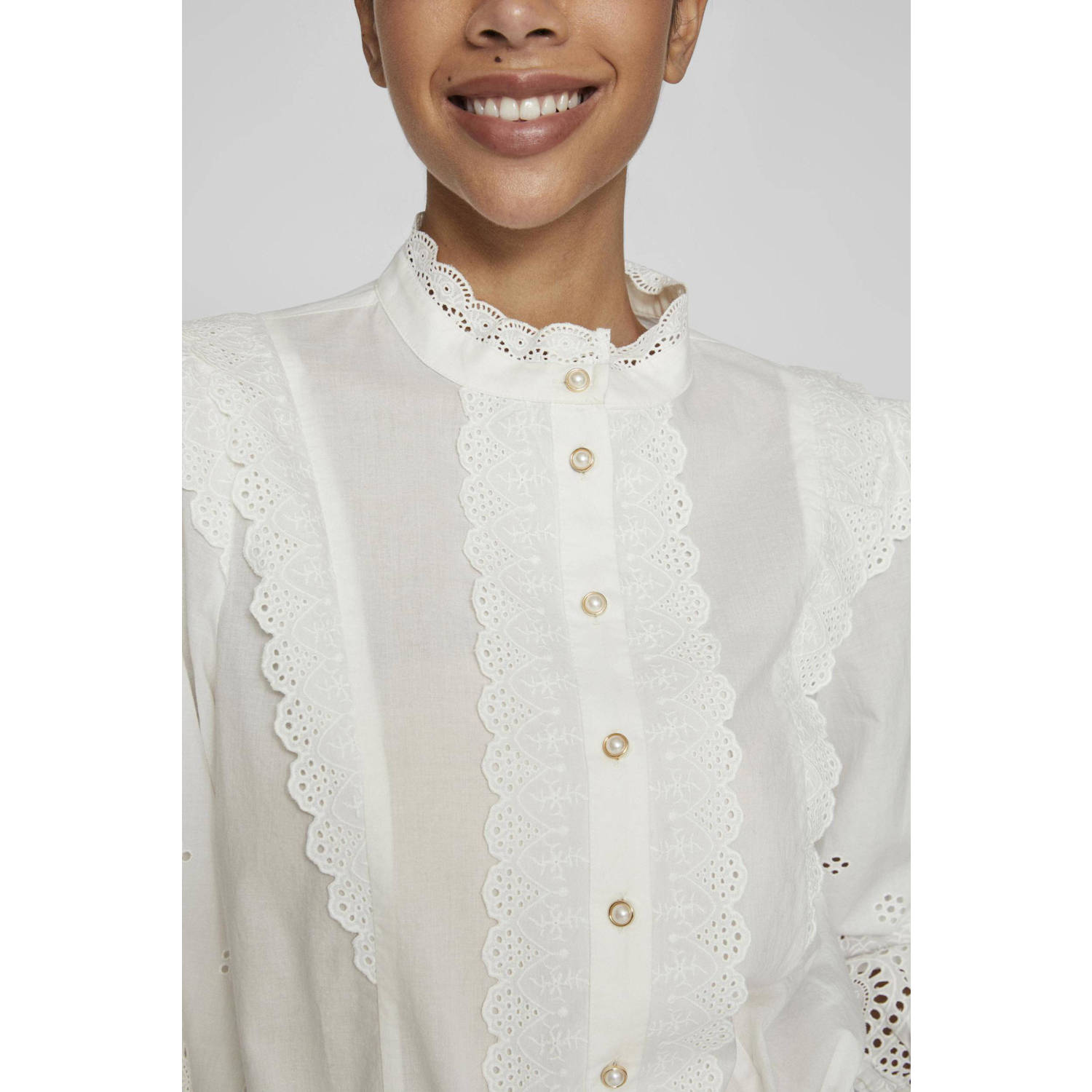 VILA Rouge by blouse VIEVANGLINE van biologisch katoen offwhite