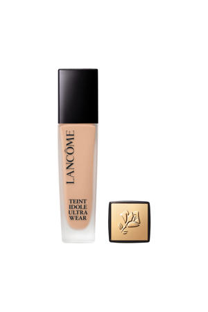 Ultra Wear 24H Longwear foundation- 220C