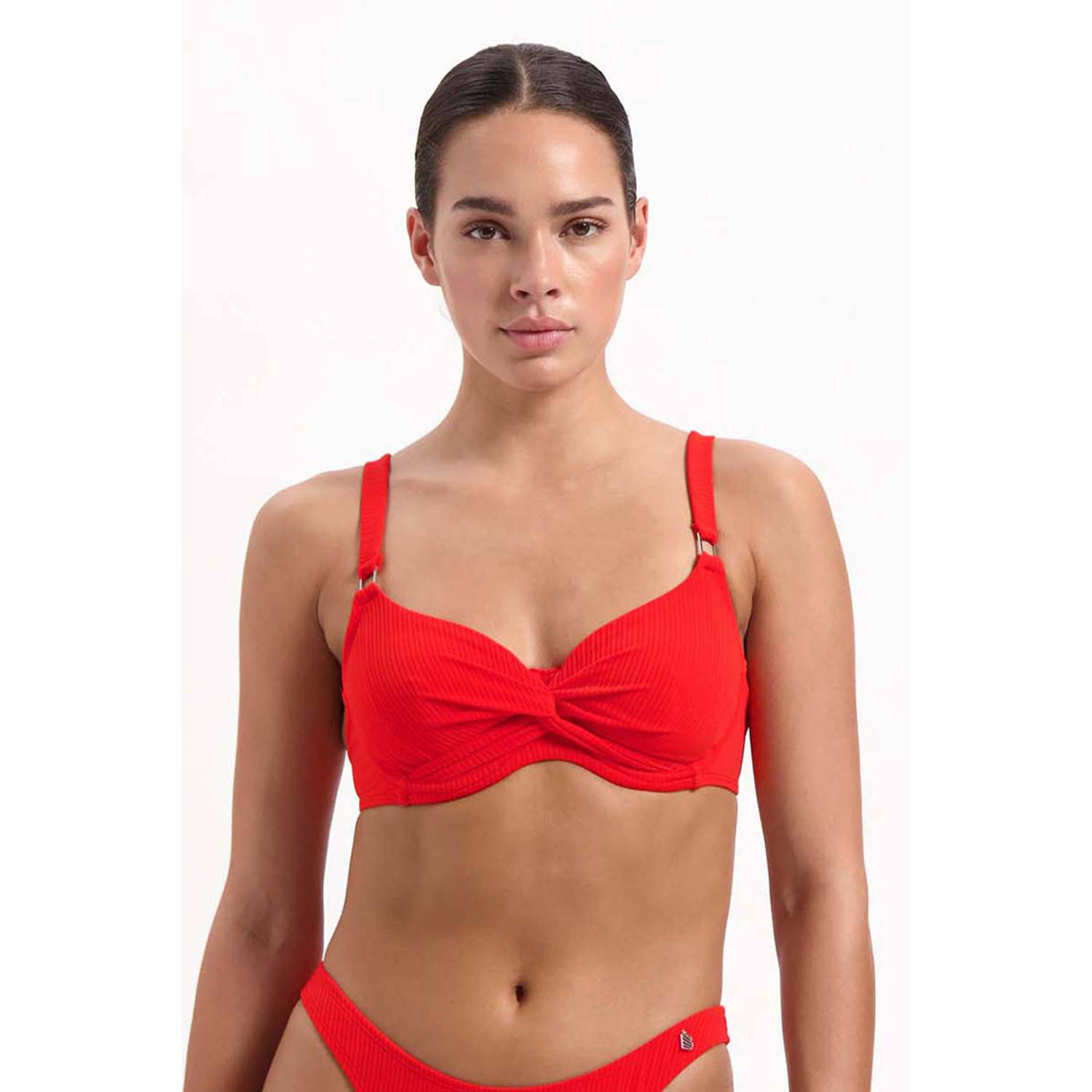 Beachlife voorgevormde beugel bikinitop met ribstructuur rood