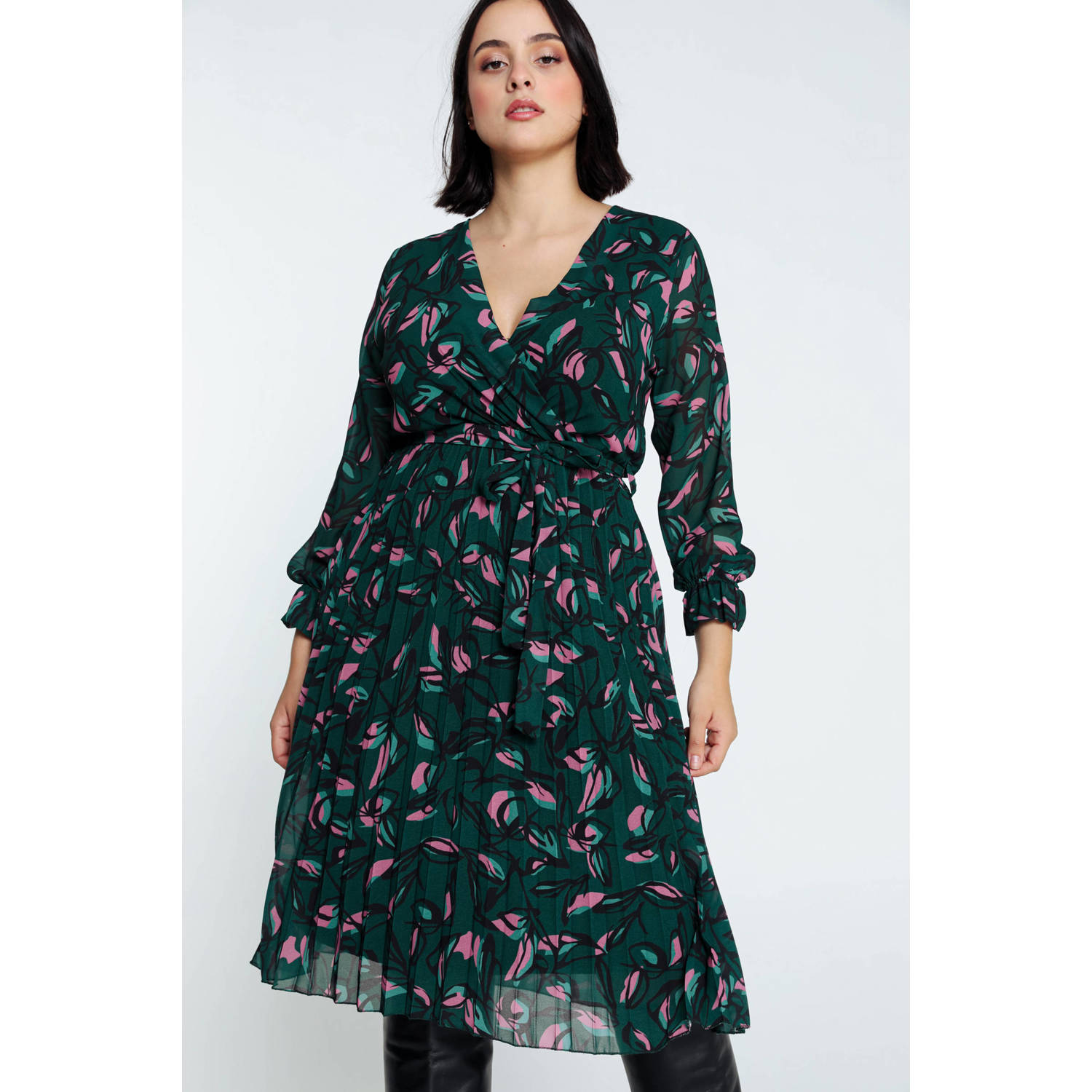 Cassis semi-transparante jurk met all over print en ceintuur groen zwart roze