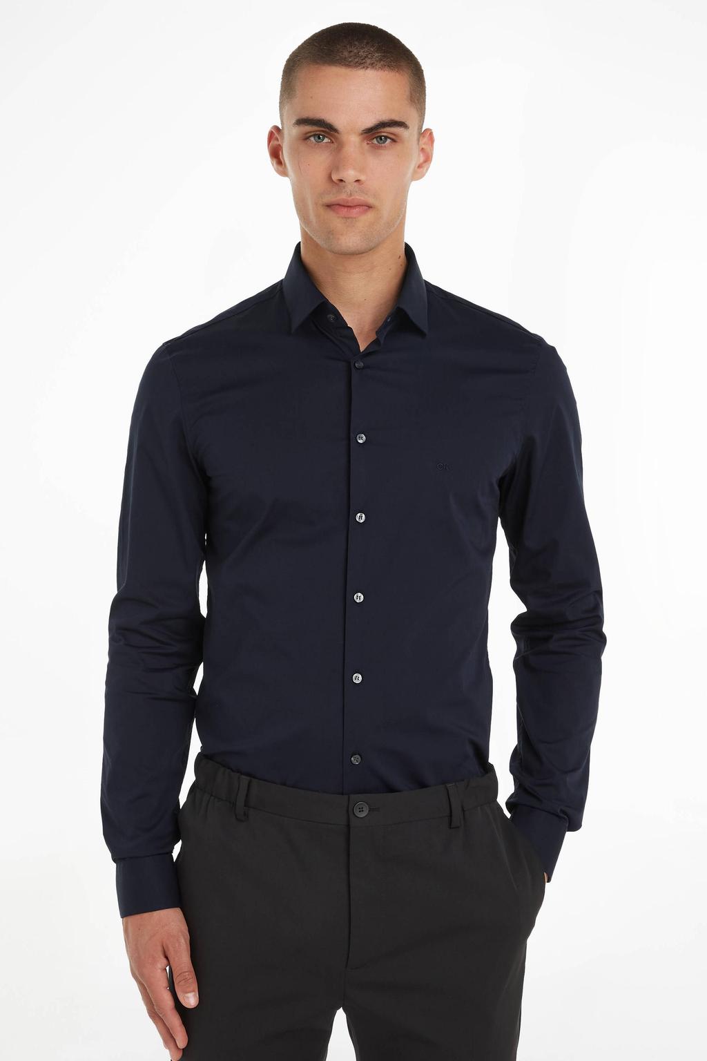Donkerblauwe heren Calvin Klein slim fit overhemd van katoen met effen, lange mouwen en klassieke kraag