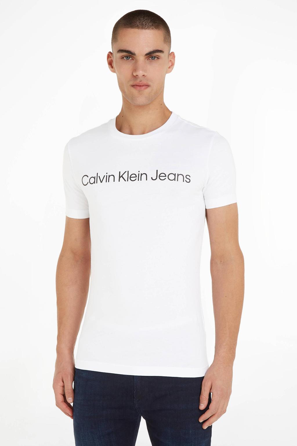 Witte heren CALVIN KLEIN JEANS T-shirt van katoen met logo dessin, korte mouwen en ronde hals