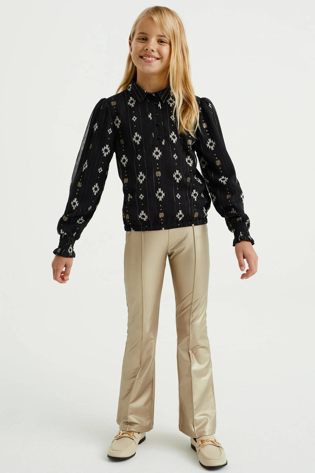 WE Fashion coated flared broek ecru