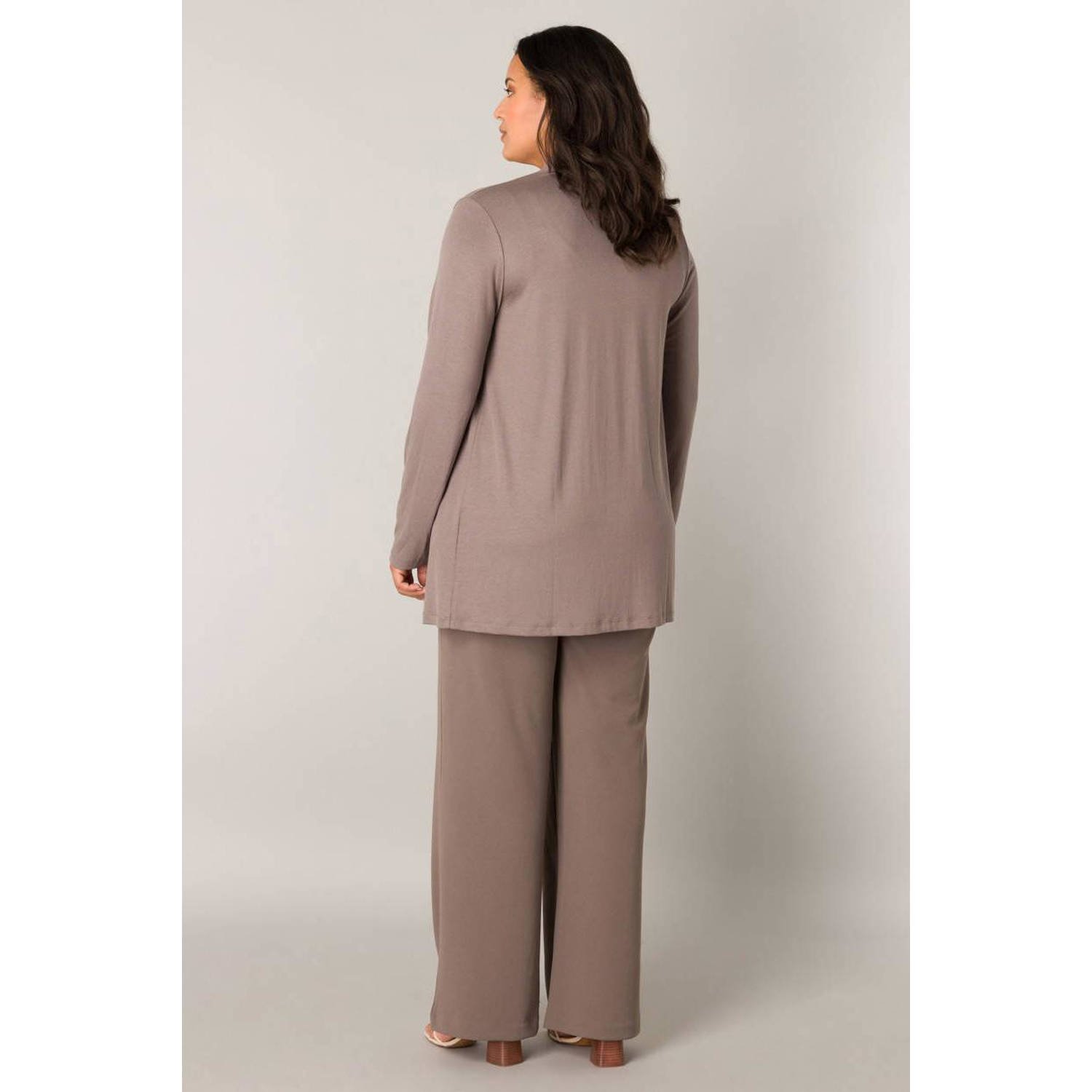 Base Level Curvy vest taupe