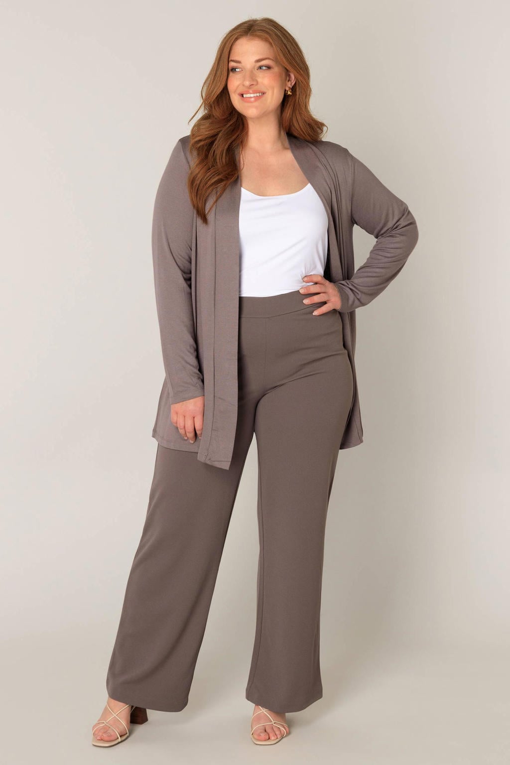 Base Level Curvy vest taupe