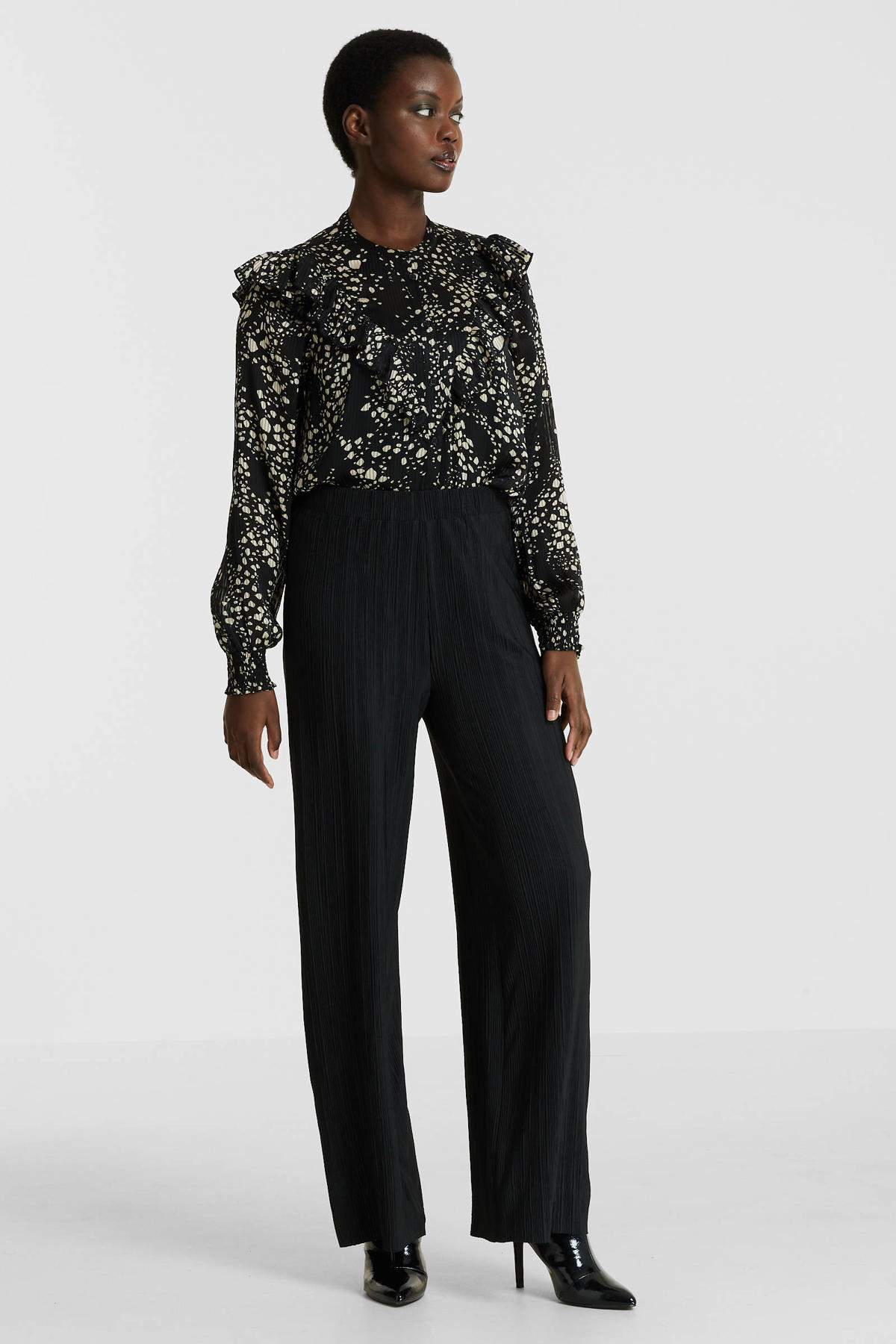 Wijde plissé broek bij MS Mode