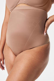 thumbnail: SPANXshape™ Invisible high waist medium corrigerende string donkerbeige