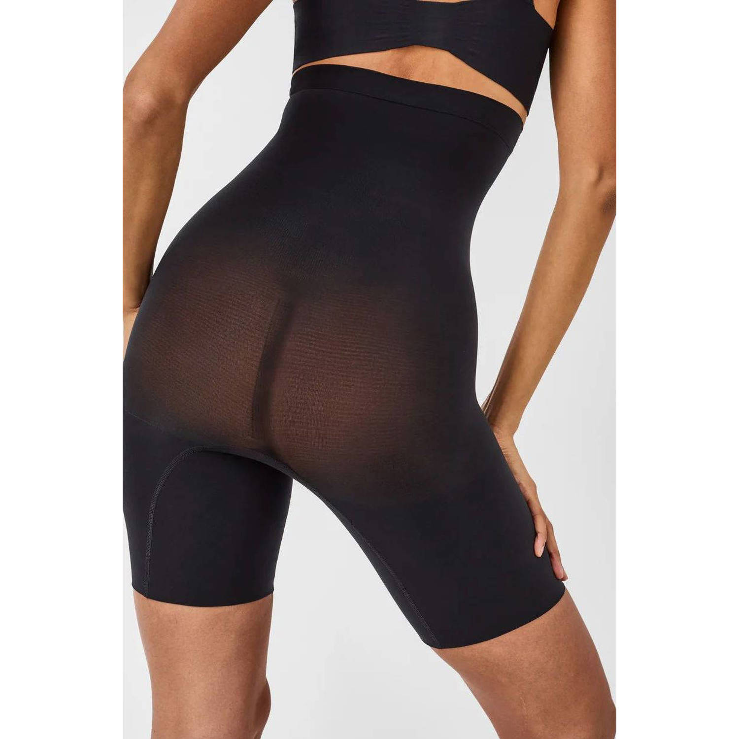 SPANX Everyday Seamless Shaping seamless high waist medium corrigerende short zwart