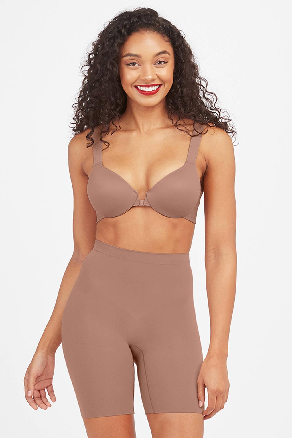 SPANXsculpt™ Seamless Power seamless sterk corrigerende short donkerbeige
