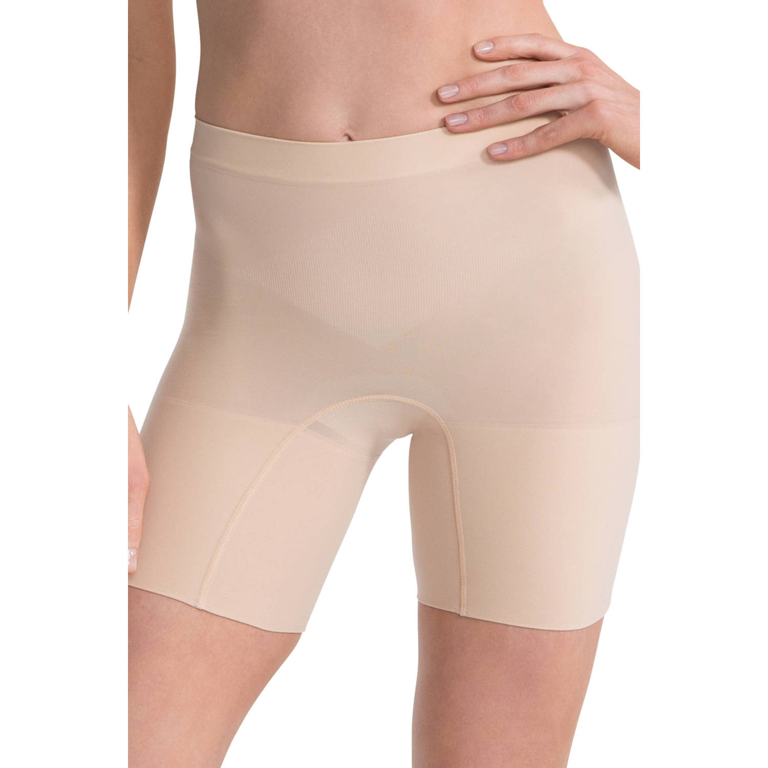 SPANX Everyday Seamless Shaping medium corrigerende short lichtbeige