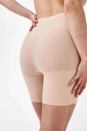 thumbnail: SPANXsculpt™ Seamless Power seamless sterk corrigerende short lichtbeige