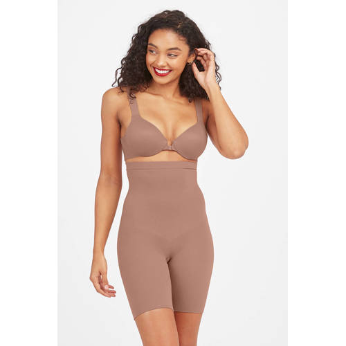 SPANX Everyday Seamless Shaping seamless high waist medium corrigerende short donkerbeige afbeelding