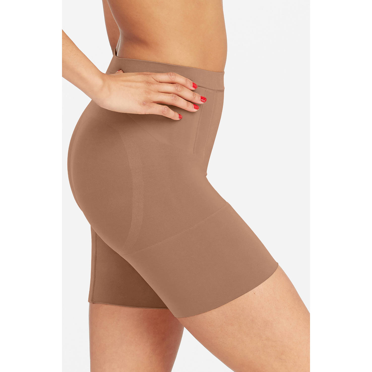 SPANX OnCore sterk corrigerende Mid-Thigh short donkerbeige