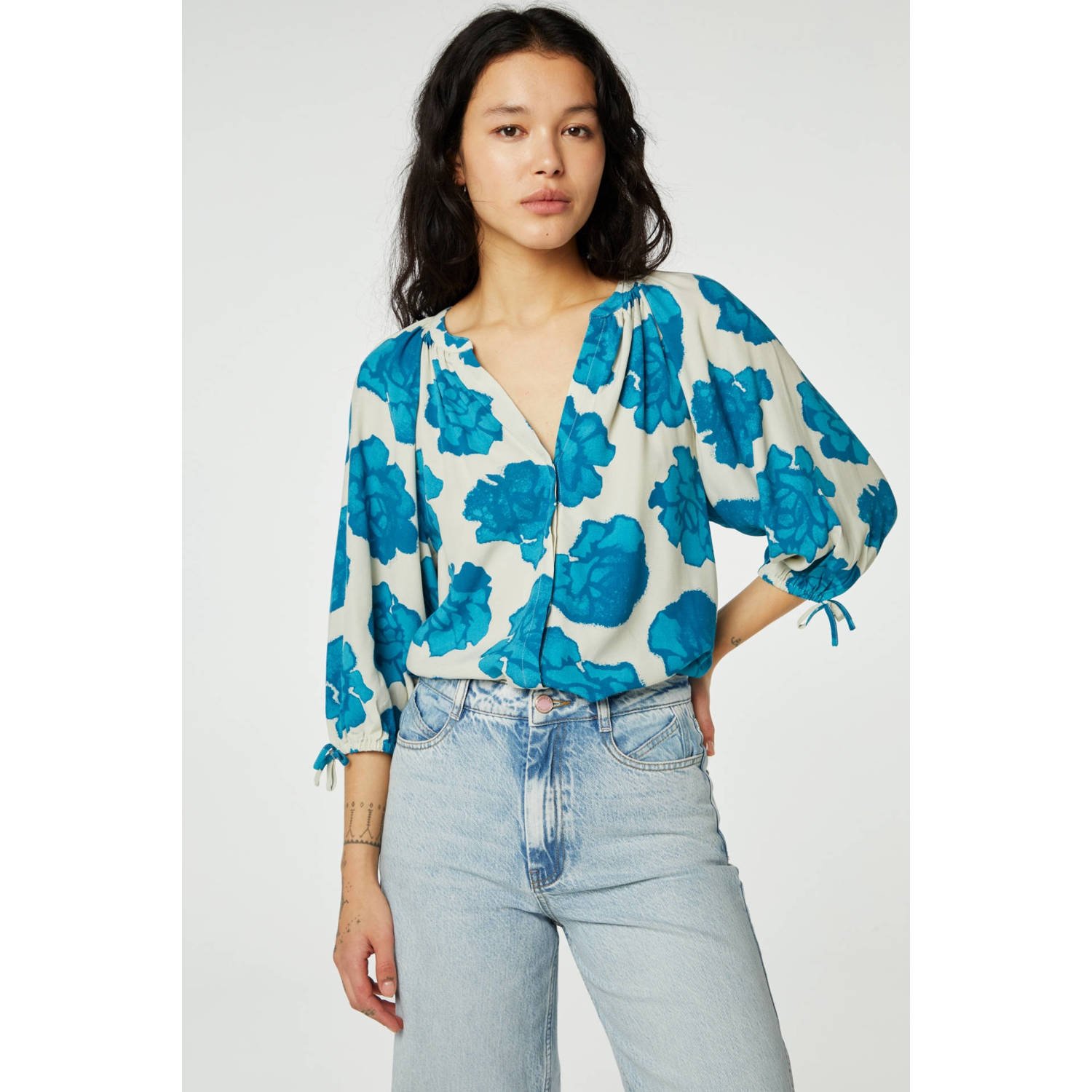 Fabienne Chapot gebloemde blouse blauw wit