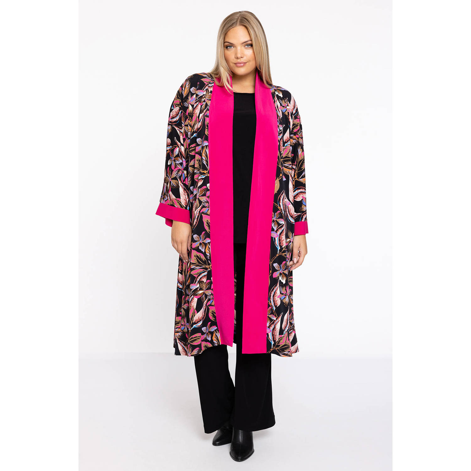 YOEK gebloemd kimono DOLCE van travelstof roze zwart bruin