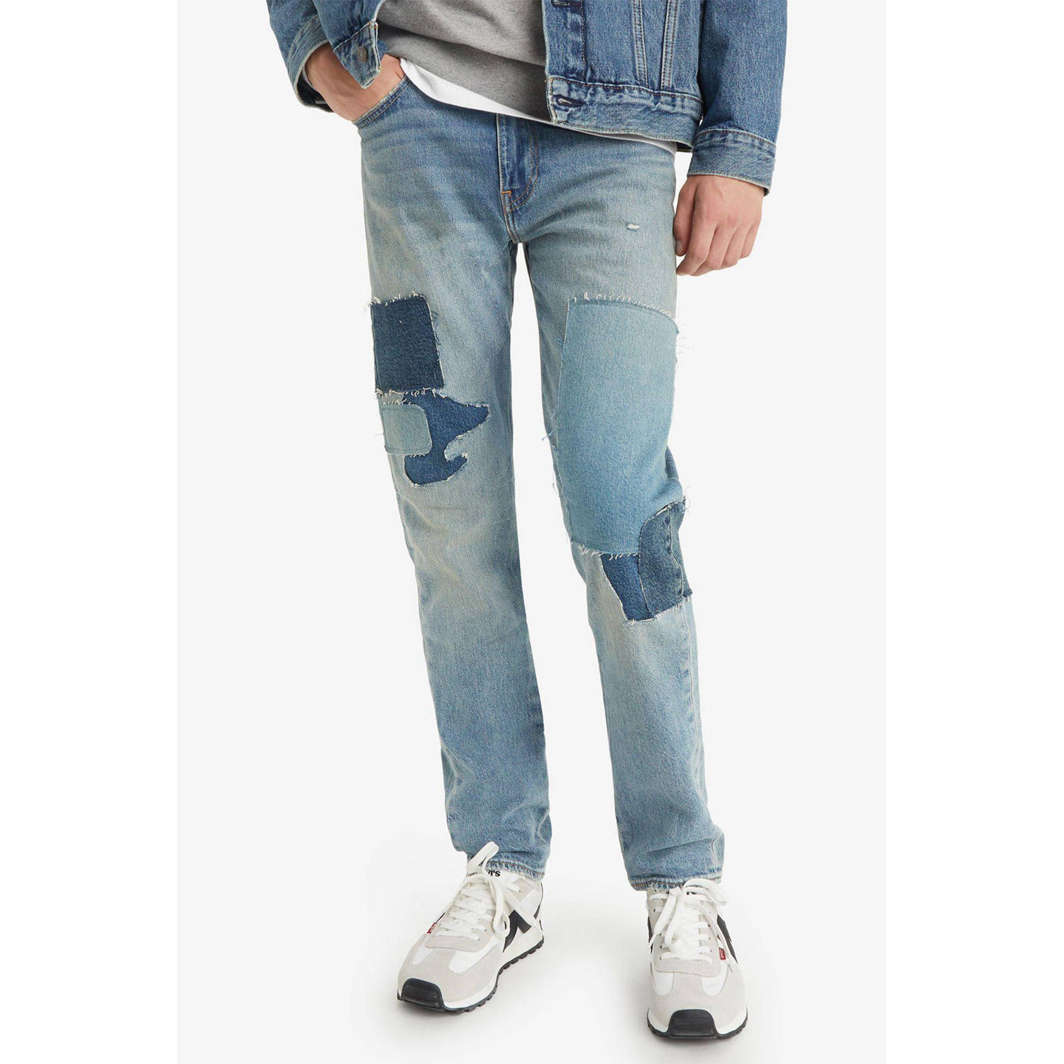 Levi's 512 slim fit jeans met patches walk in the park