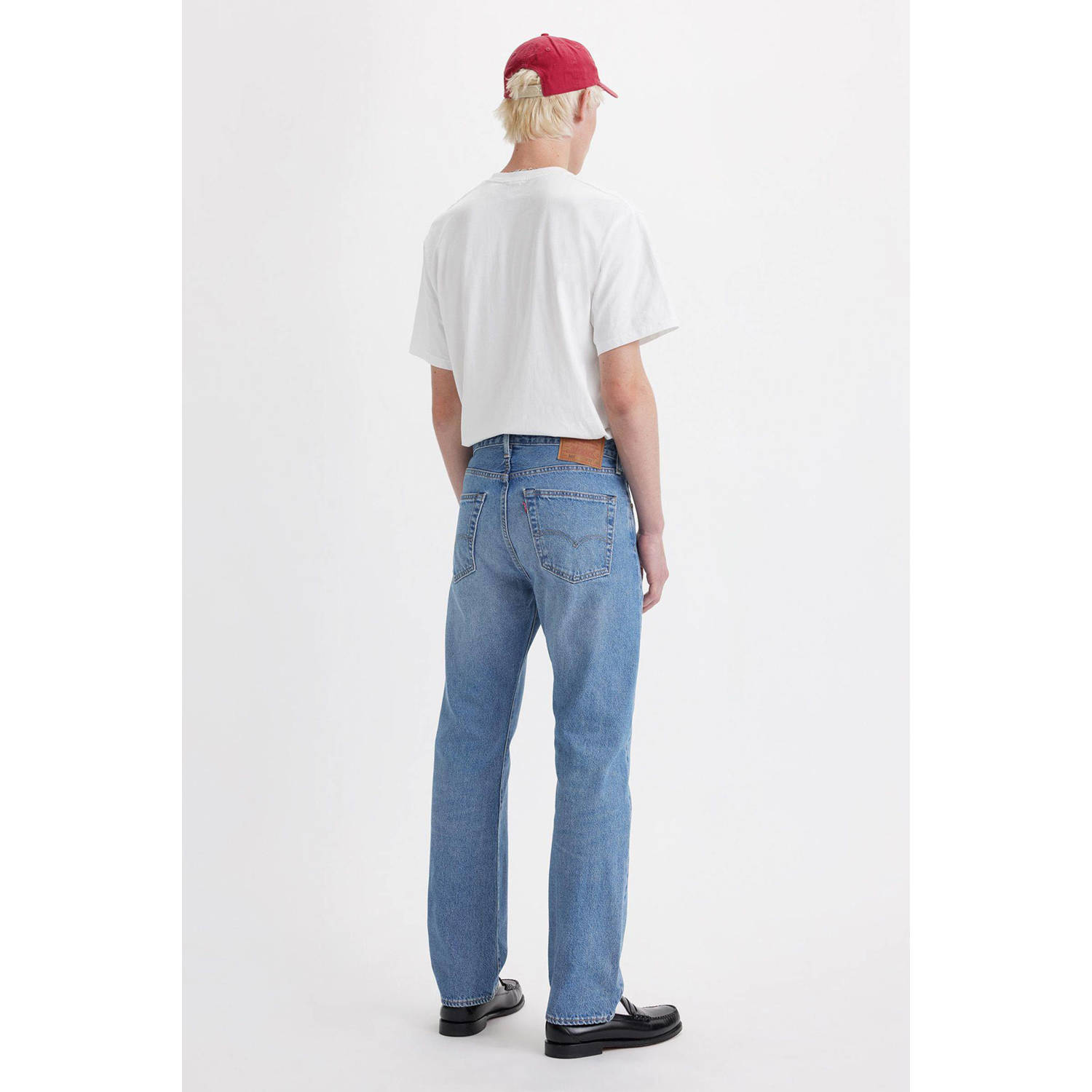 Levi's 501 straight leg jeans chemicals