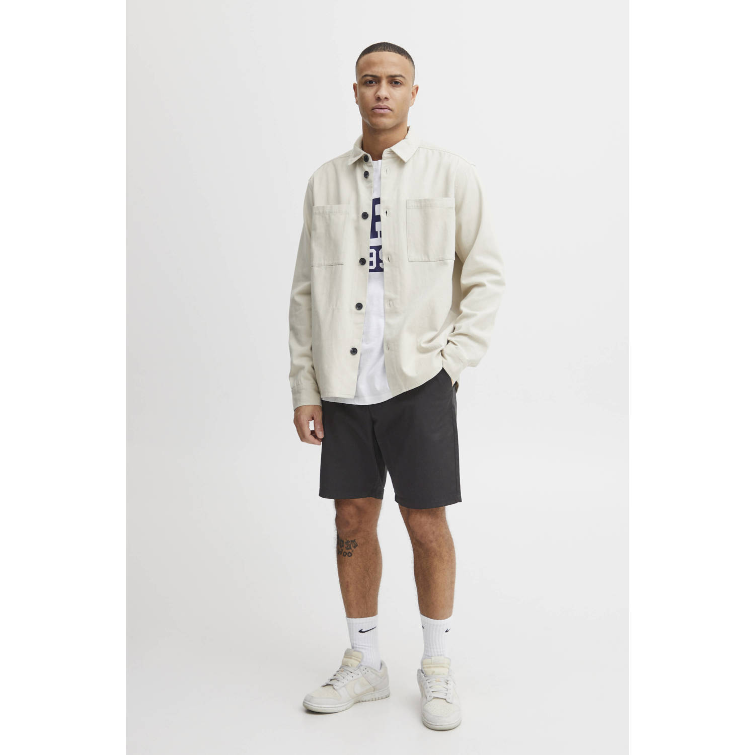 Solid regular fit short SDEldric true black