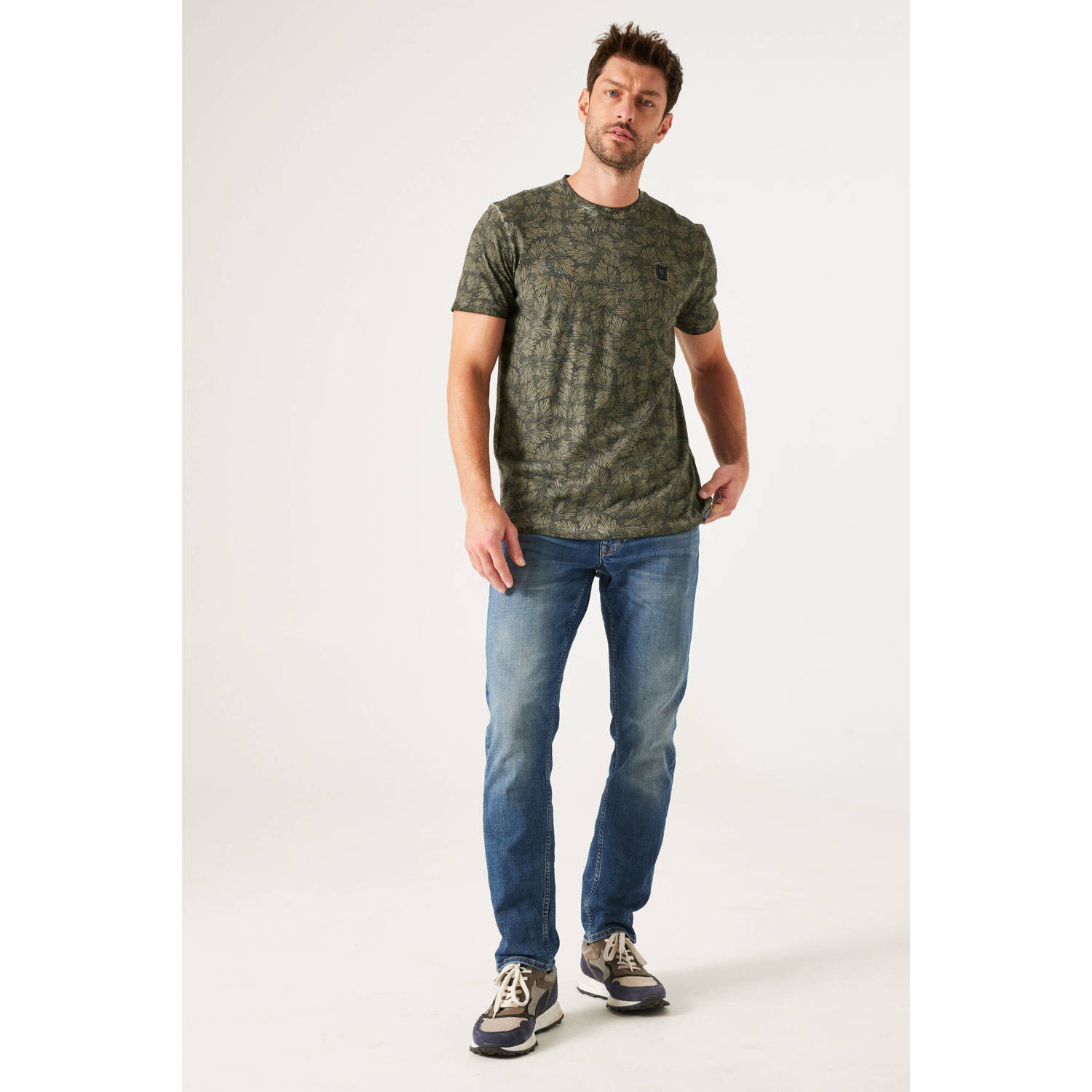 Garcia regular fit T-shirt met all over print sage green