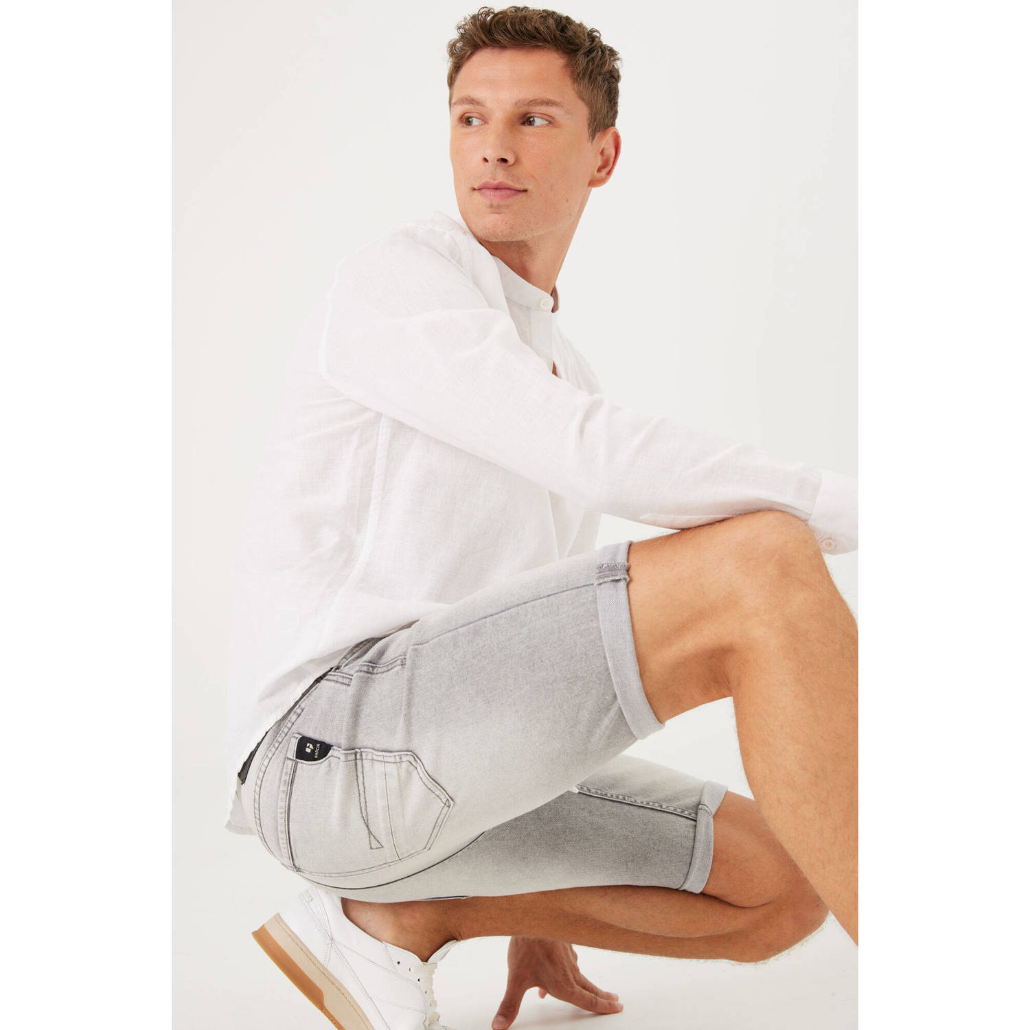 Garcia slim fit short Savio light used