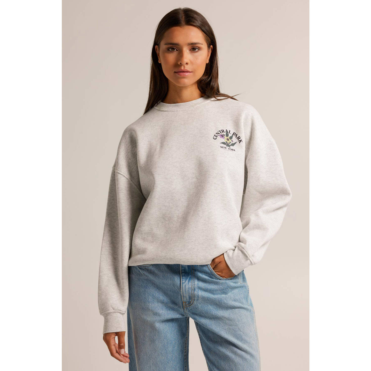 America Today sweater met tekst lichtgrijs