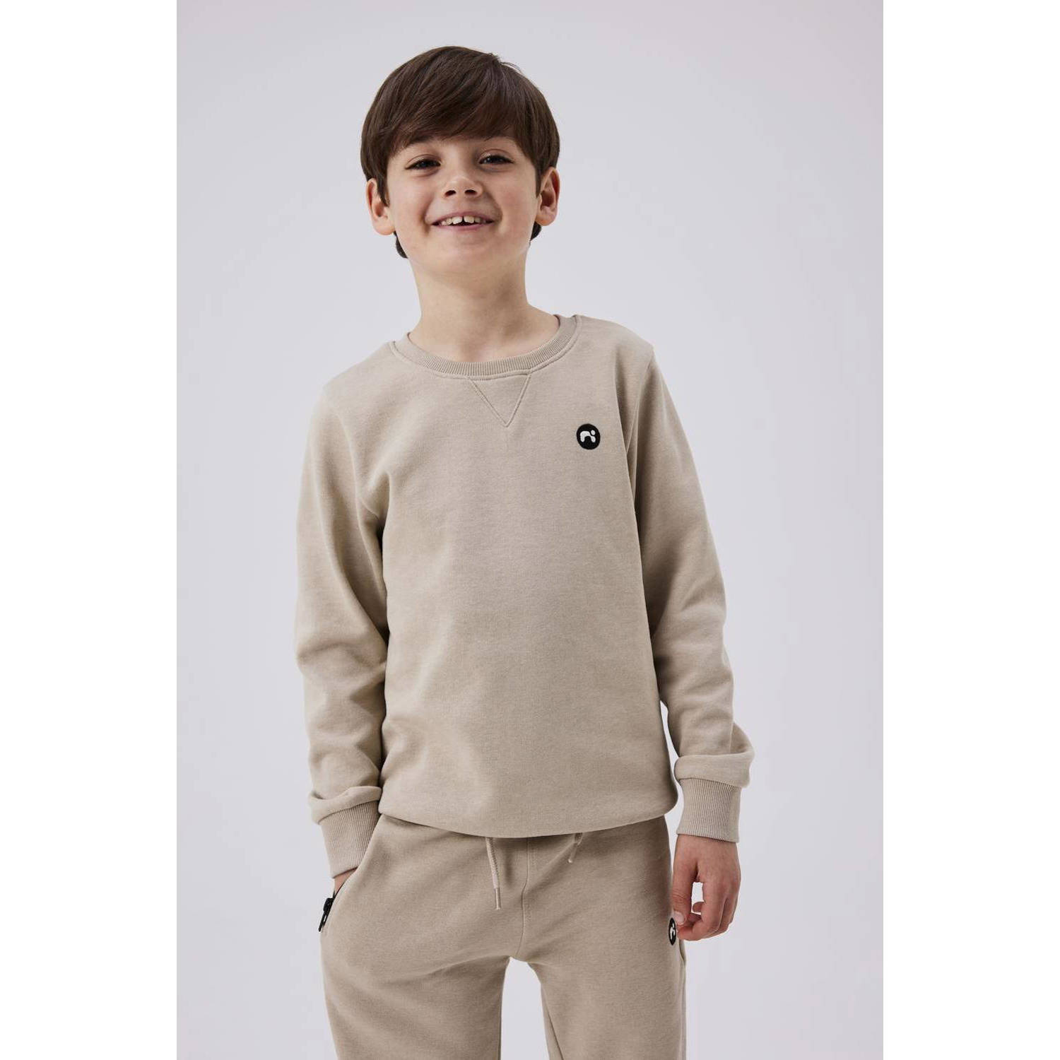 Name it KIDS sweater NKMVIMO lichtbruin Effen 122 128