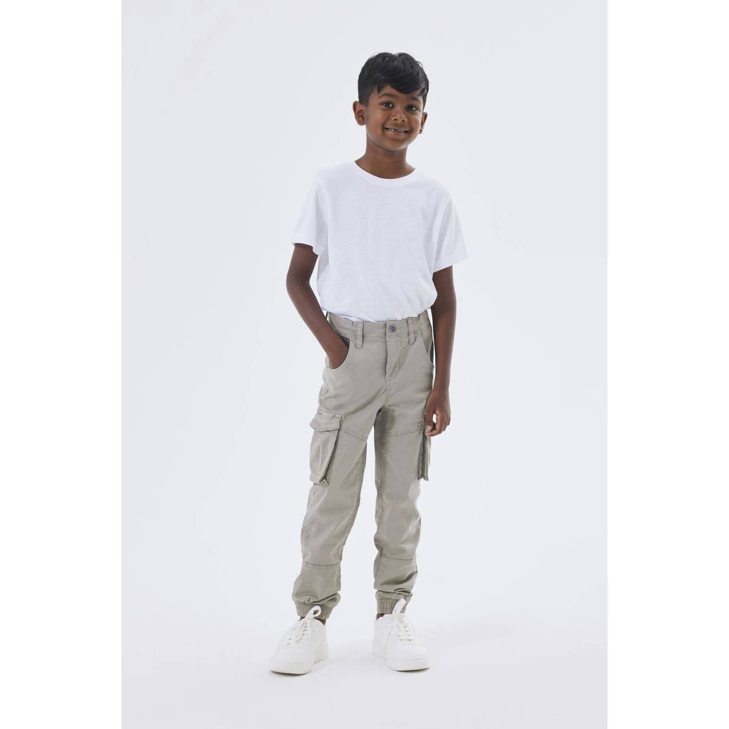 Name it KIDS regular fit cargobroek NKMRYAN beige Jongens Stretchkatoen 116