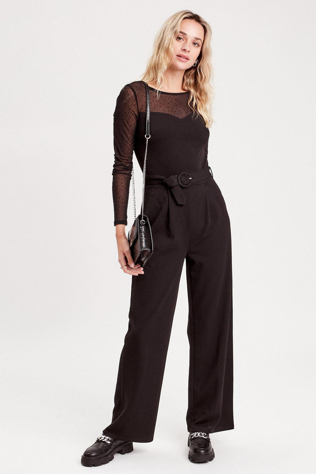 Koucla Glossy korte mouwen turtle neck maxi jumpsuit met ritssluiting V