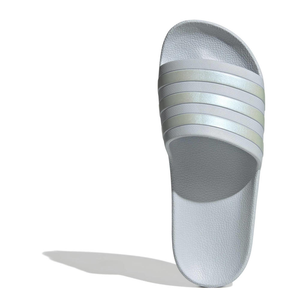 Grijs en metallickleurige dames adidas Sportswear Adilette Aqua badslippers van rubber 