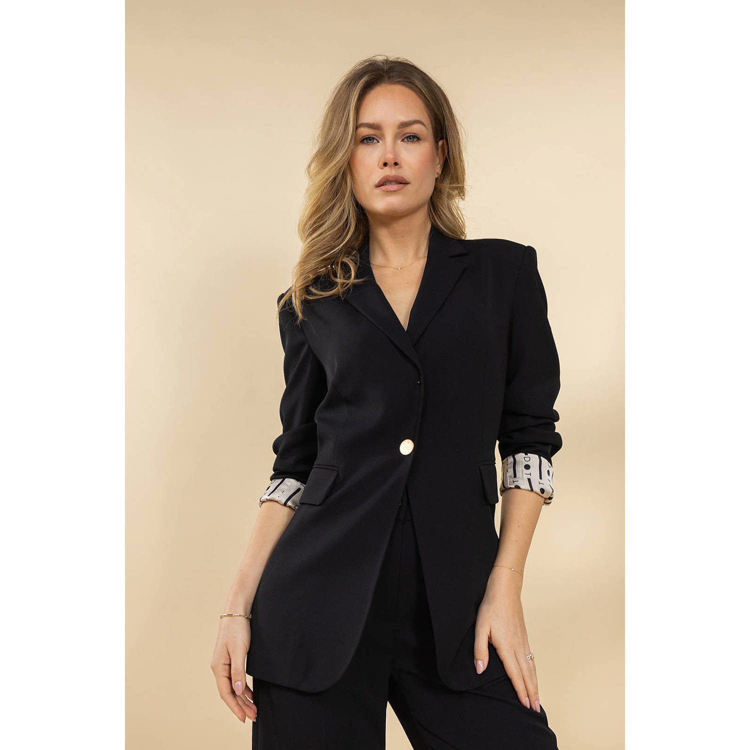 LabeL DOT rechtvallende blazer Isabella zwart