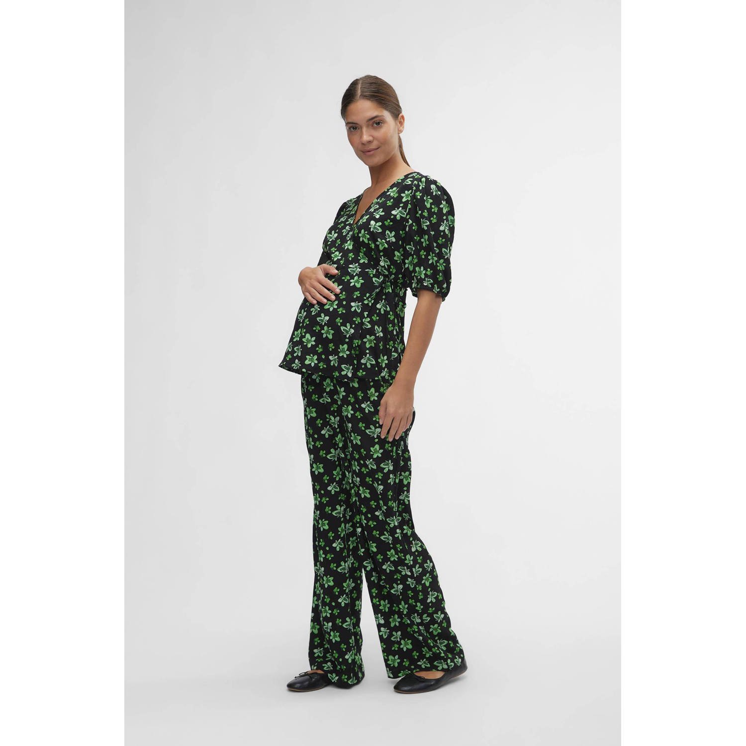 MAMALICIOUS gebloemde loose fit broek MLELLINOR van polyester zwart groen
