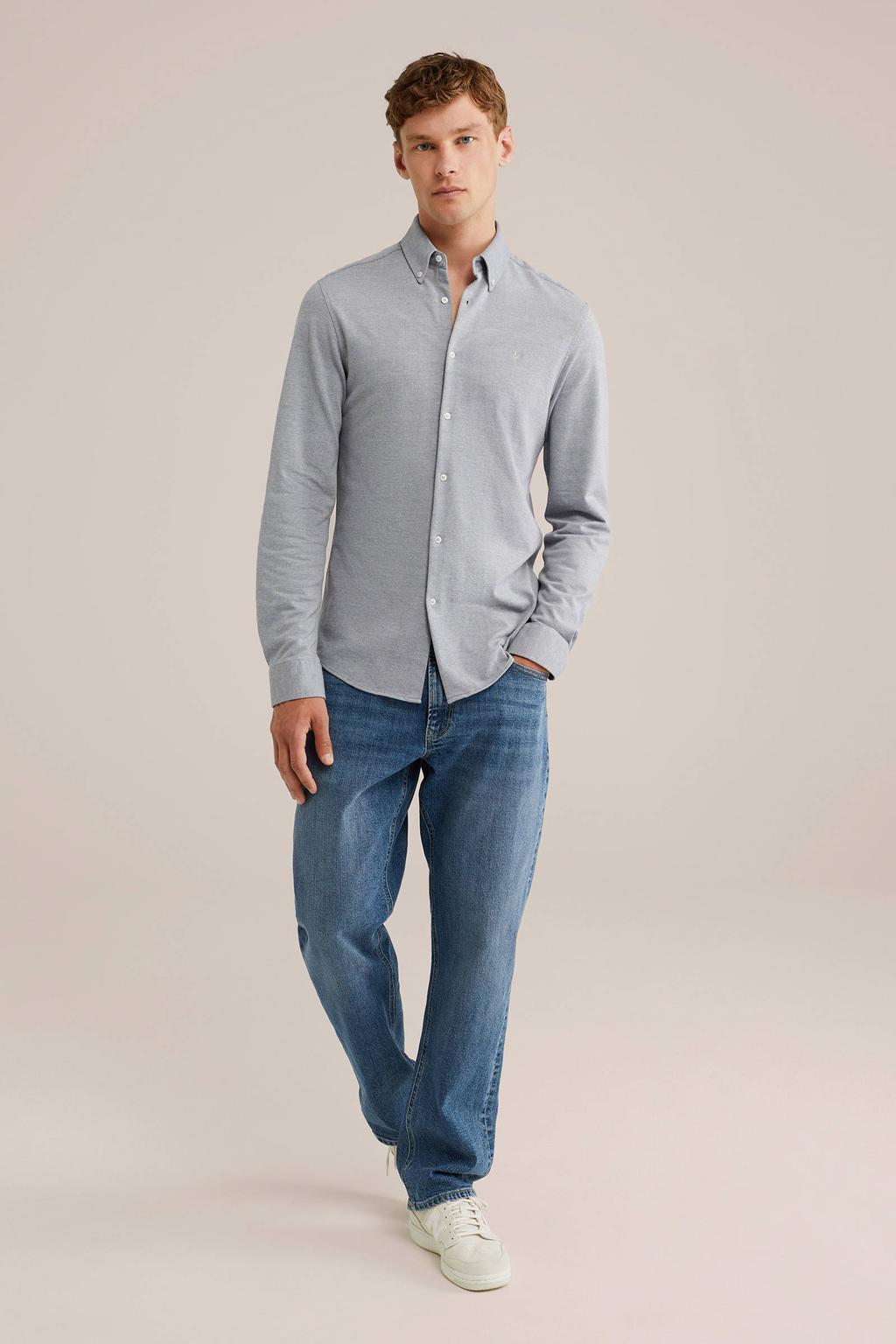 Lichtgrijze heren WE Fashion slim fit overhemd melange van katoen met effen, lange mouwen en button down sluiting